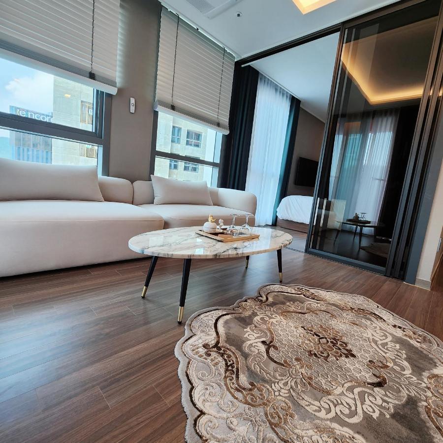 Sienna Ambassador Residence Busan Eksteriør billede