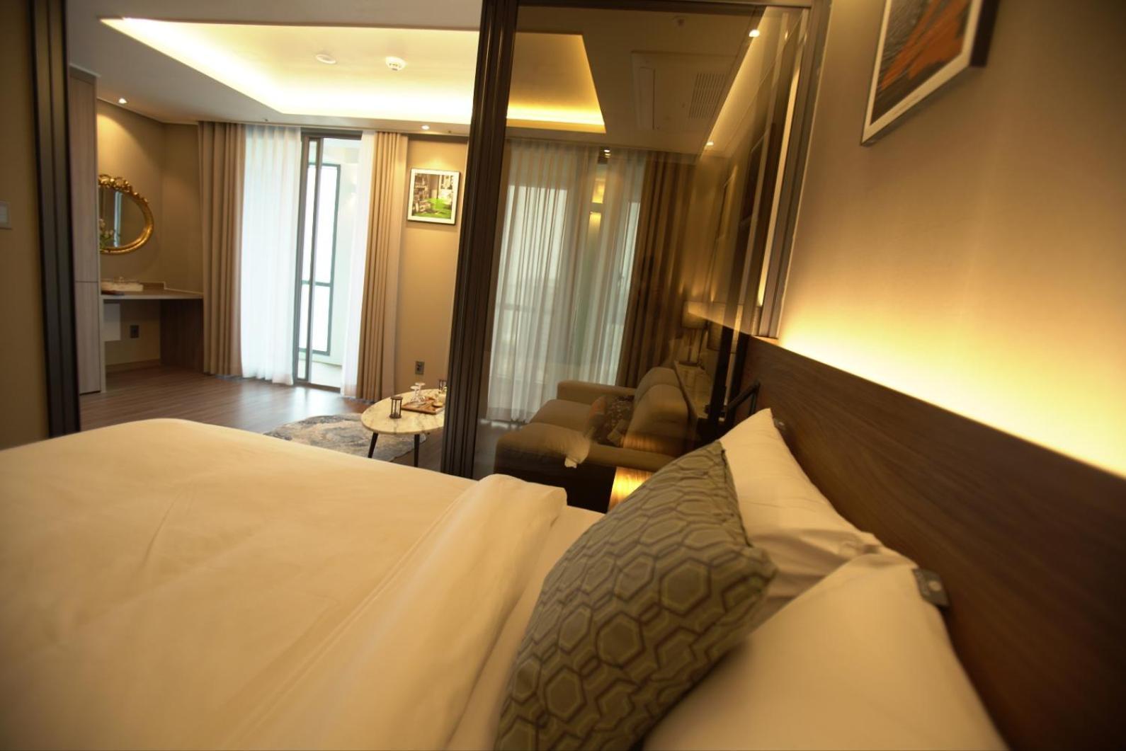 Sienna Ambassador Residence Busan Eksteriør billede